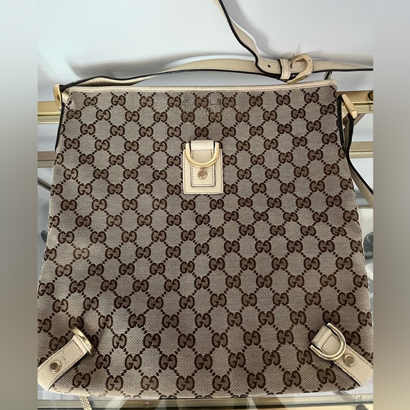 Authentic Gucci GG Canvas and Leather Abbey Messenger Bag - Picture 2 of 16